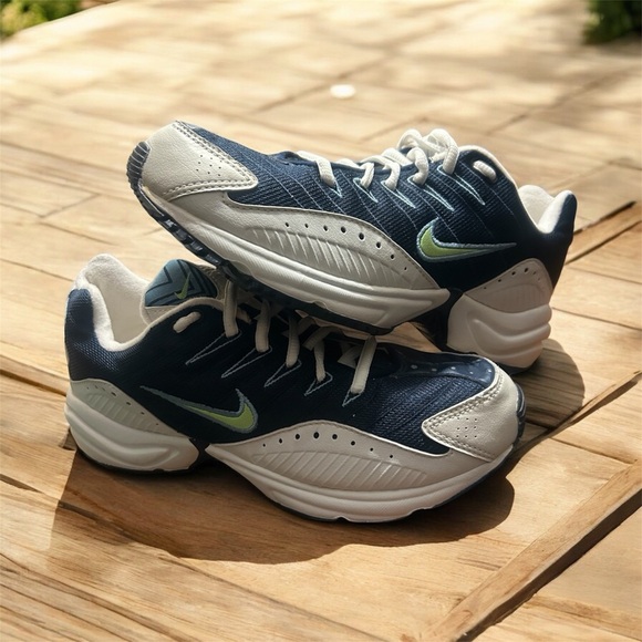 Nike Shoes - Nike Icarus 85 Classic Women’s Sneakers